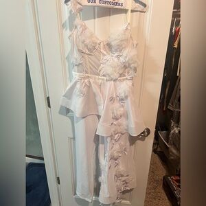 Fashion Nova - White Floral appliqué romper pants